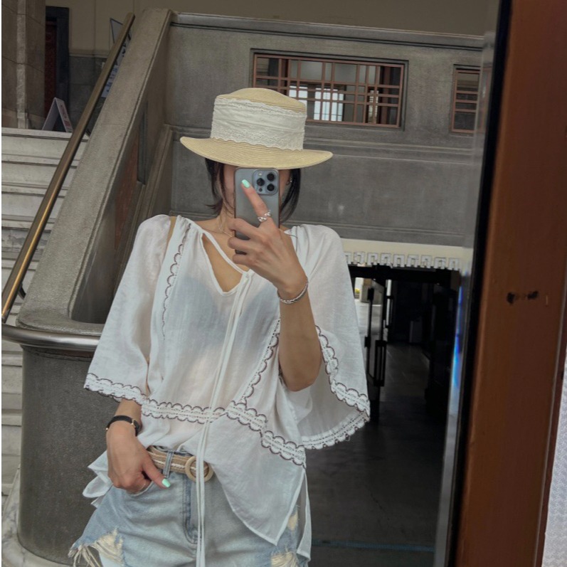 Ethnic Fashion Trends 2026 - Şık Kore Tarzı Patchwork Bağcıklı V